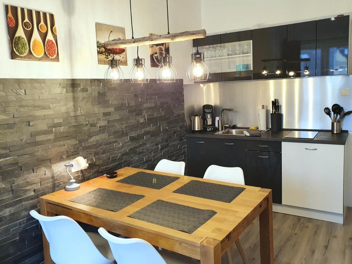 Moderne Wohlfuehloase Zentral In Seenaehe - Pillow Menu, 2 Stk 55" Smart Tvs, Netflix, Disneyplus Uvm Веттер Экстерьер фото